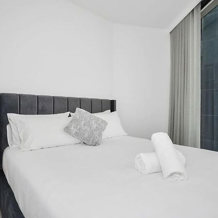 57Th At West Side Place Melbourne Exterior photo